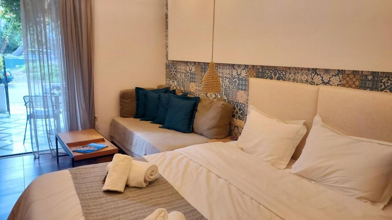 Loutraki Hidden Gem Ι Apartment Bagian luar foto