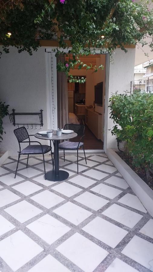 Loutraki Hidden Gem Ι Apartment Bagian luar foto